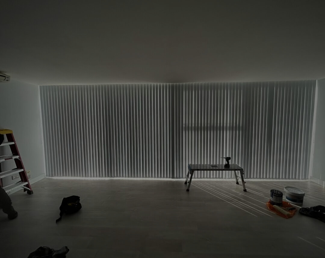 Vertical blackout blinds